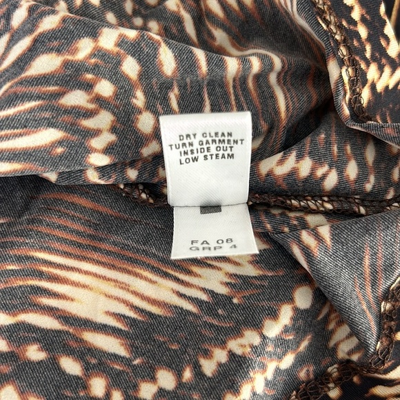 ST. JOHN SPORT Mock Neck Long Sleeve Psychedelic Design Brown Tan Petite XSMALL - Picture 11 of 16